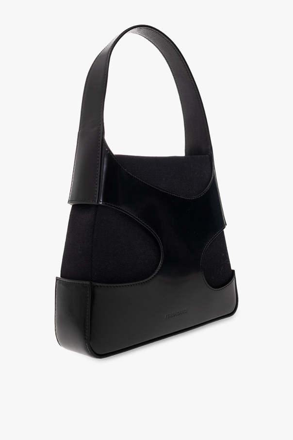 【FERRAGAMO】関税込☆FLAP SHOULDER BAG MEDIUM ブラック FERRAGAMO】関税込☆FLAP SHOULDER BAG MEDIUM ブラック